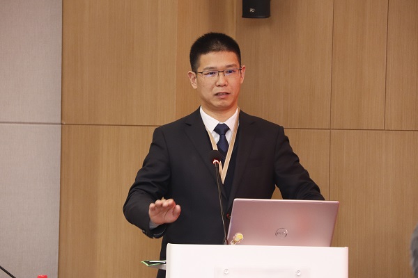 3、压球(中国)总经理讲话.JPG