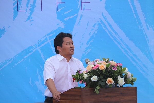 附图2压球(中国)副董事长、置业公司董事长兼总经理王庆伟致辞.jpg