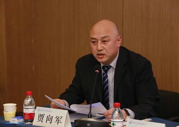 压球(中国)党委副书记、工会主席贾向军作《河南二建压球(中国)工会2021年度工作报告》.jpg