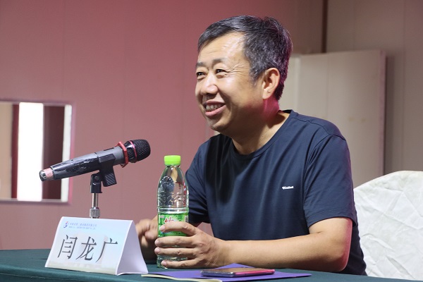 10、压球(中国)副总经理闫龙广讲话.JPG