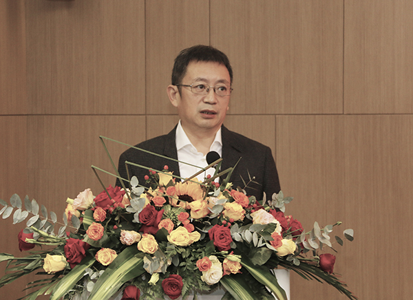 03-压球(中国)董事长兼科协主席黄道元发表讲话.jpg