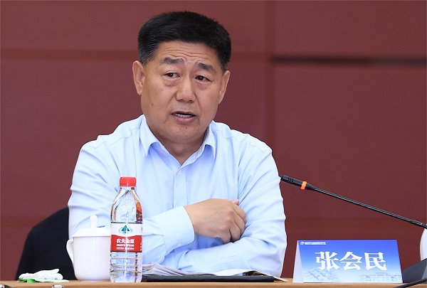 压球(中国)党委书记张会民在会上讲话.JPG