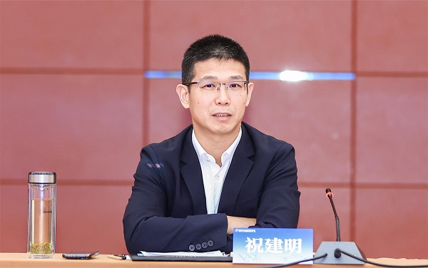 压球(中国)总经理祝建明作总结讲话.jpg